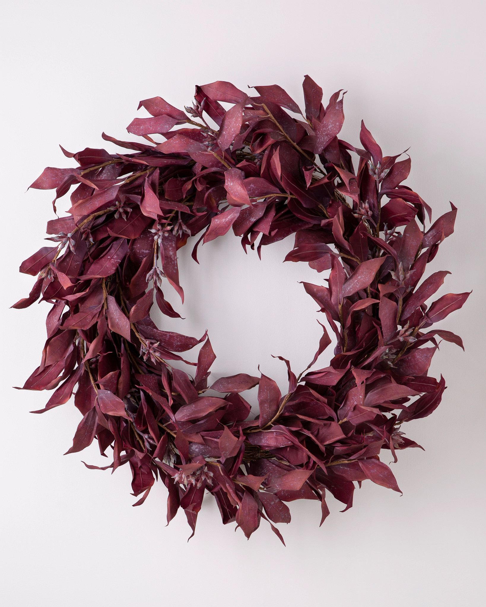 Couronne de feuilles bordeaux
